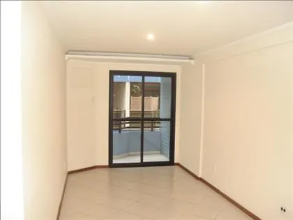 Apartamento para aluguel em Comercial