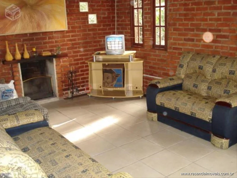 Foto 4 de 13 - Chalé para venda em Alambari