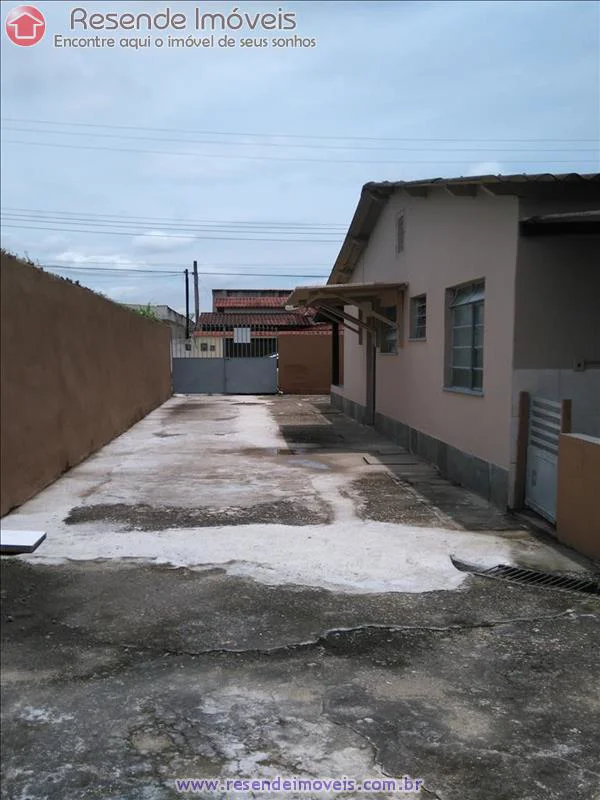 Foto 1 de 21 - Casa para aluguel em Parque Embaixador