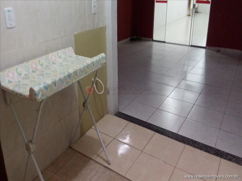 Foto 1 de 8 - Galpão para venda em Morada do Contorno