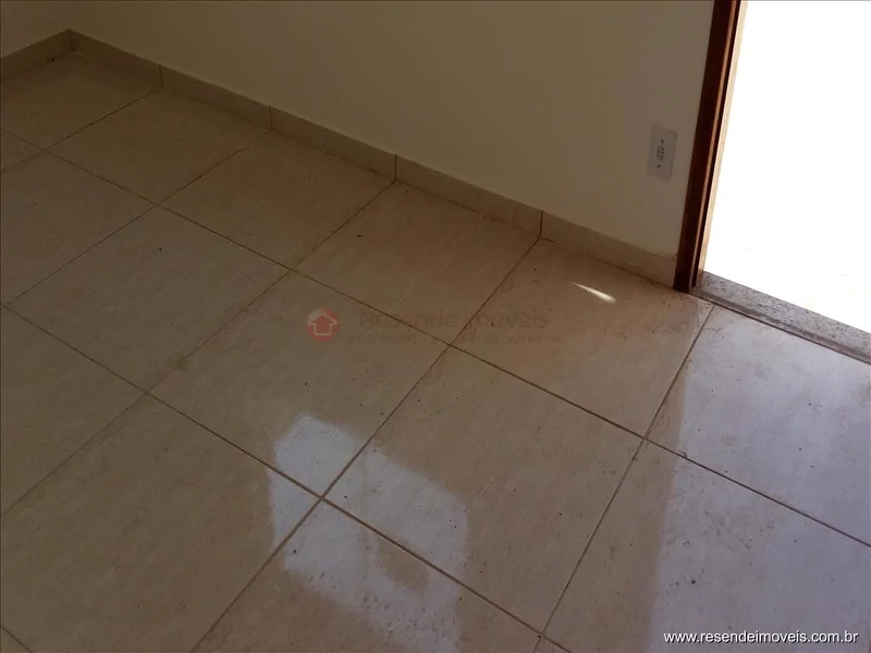 Foto 16 de 17 - Casa para venda em Morada da Montanha