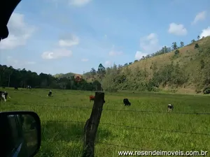 Sítio para venda em Cabral