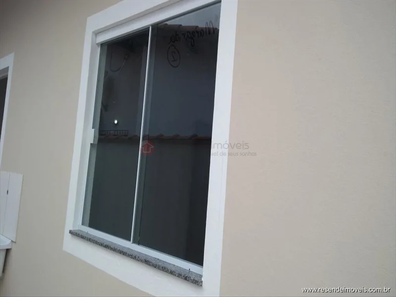 Foto 3 de 11 - Casa para venda em Itapuca