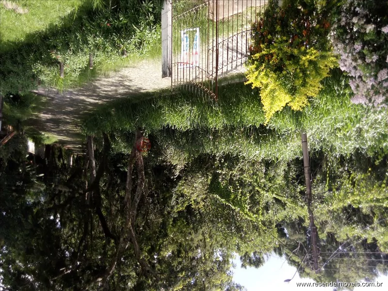 Foto 1 de 6 - Casa para venda em Casa da Lua