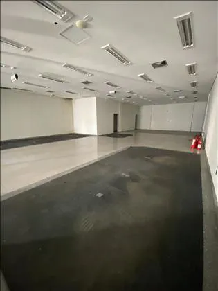 Loja para aluguel em Manejo