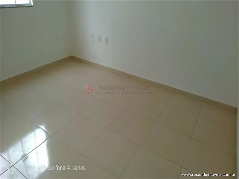 Foto 13 de 19 - Casa para venda em Monet