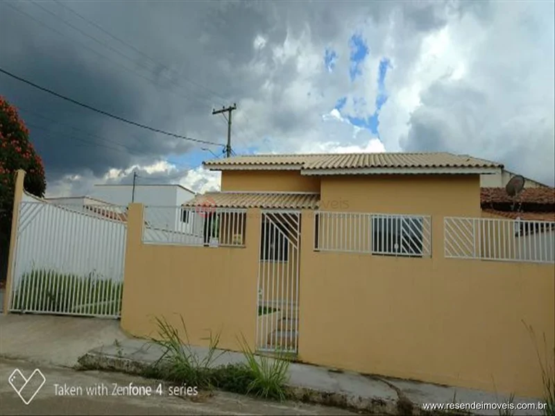 Foto 1 de 19 - Casa para venda em Monet