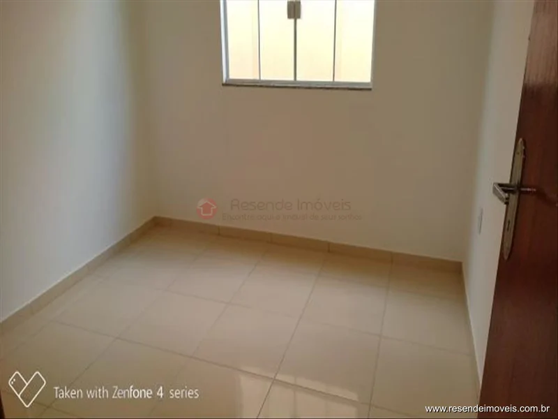 Foto 9 de 19 - Casa para venda em Monet