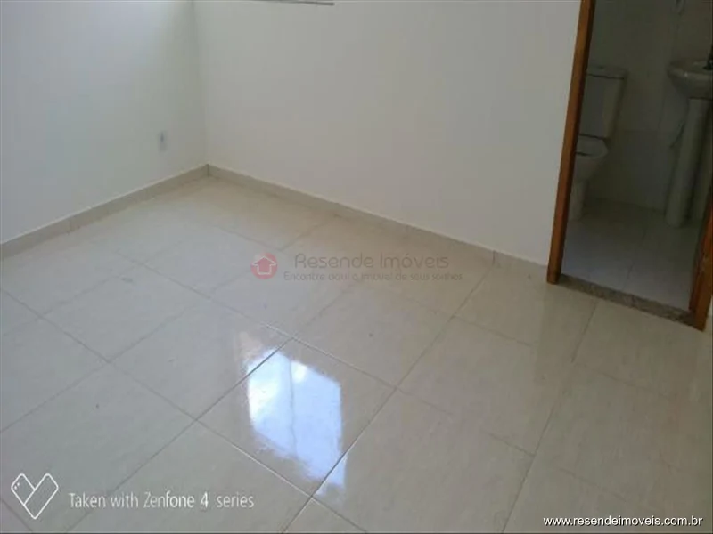 Foto 3 de 13 - Casa para venda em Morada da Montanha