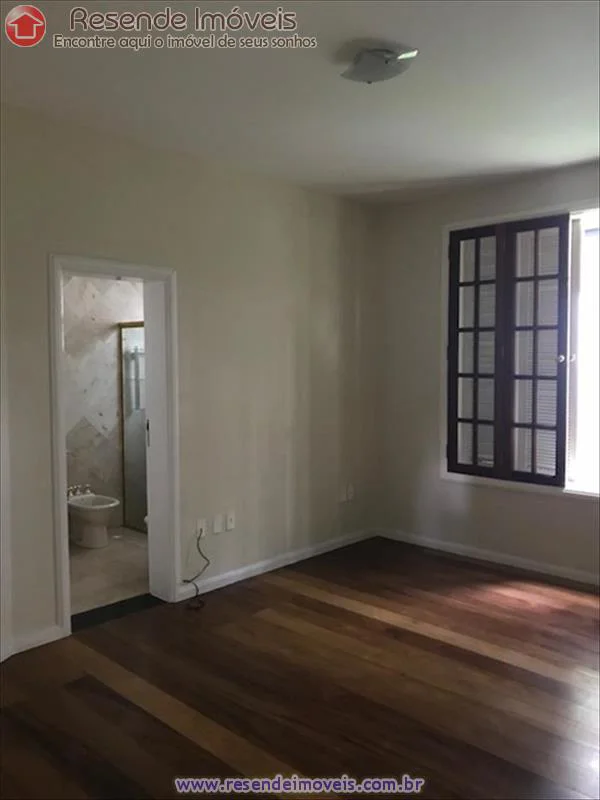 Foto 10 de 24 - Casa para venda e aluguel em Jardim Brasília