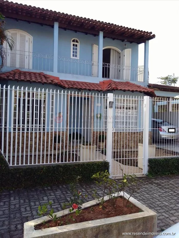 Foto 1 de 37 - Casa para venda em Montese