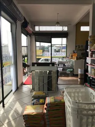 Loja para aluguel em Morada do Contorno