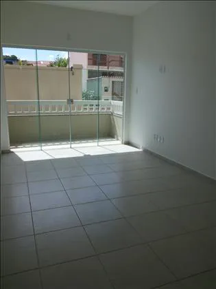 Apartamento para aluguel em Montese