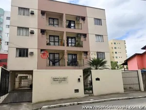 Apartamento à venda em Morada do Castelo