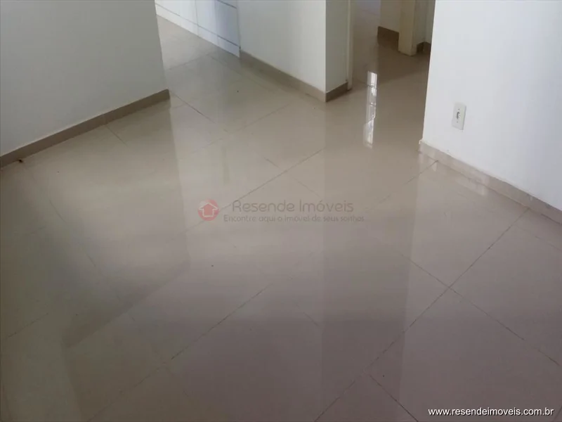 Foto 2 de 19 - Apartamento para venda em Cabral