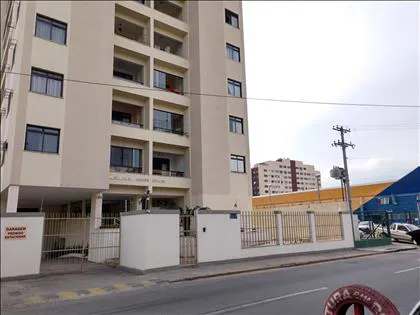 Apartamento para aluguel em Comercial