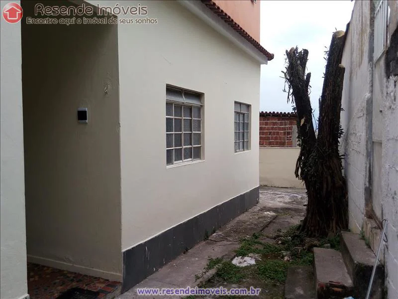 Foto 1 de 16 - Casa para aluguel em Vila Central