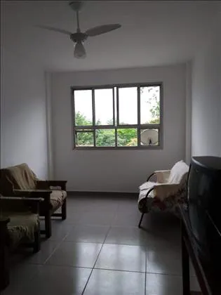 Apartamento para venda e aluguel em Comercial