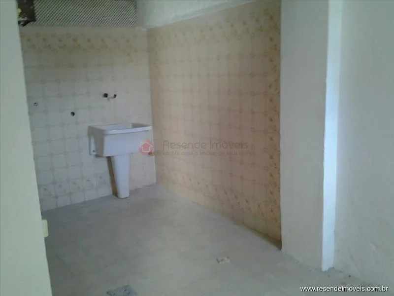 Foto 1 de 17 - Casa para venda e aluguel em Vila Verde