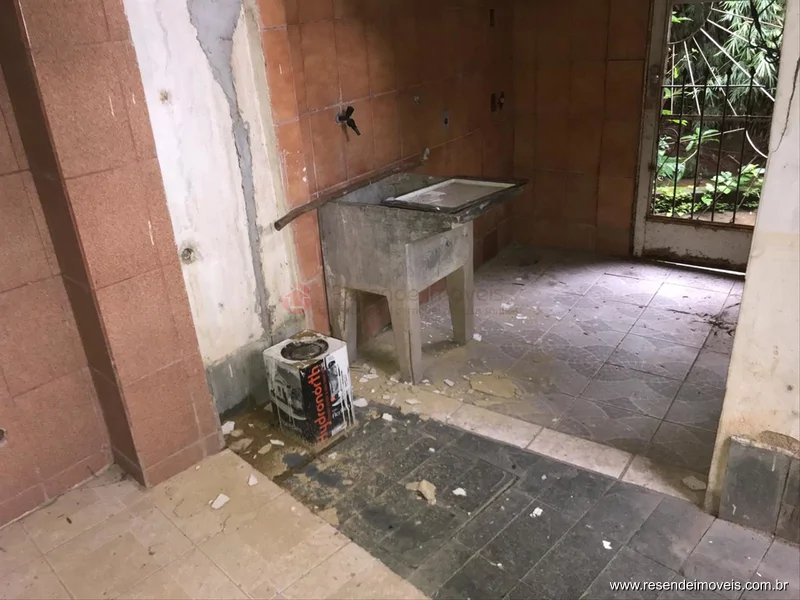 Foto 2 de 11 - Casa para venda em Jardim Brasília