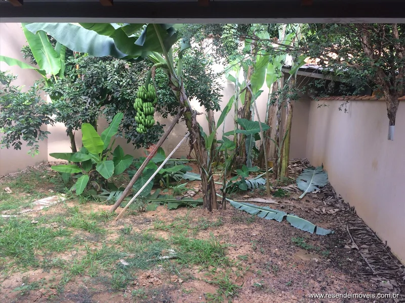 Foto 3 de 15 - Casa para venda em Santa Isabel