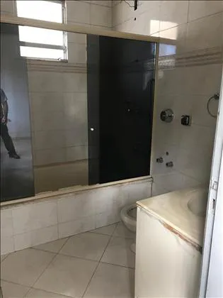 Prédio para venda em Alambari