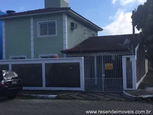 Casa para aluguel em Santa Isabel