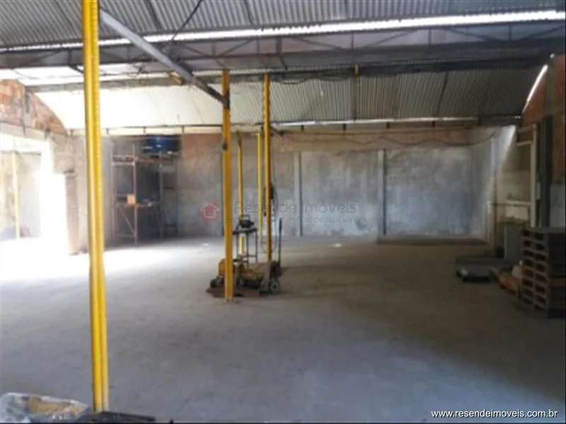 Foto 1 de 18 - Galpão para aluguel em Vila Julieta