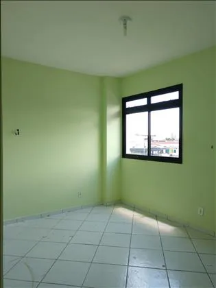 Apartamento para aluguel em Comercial