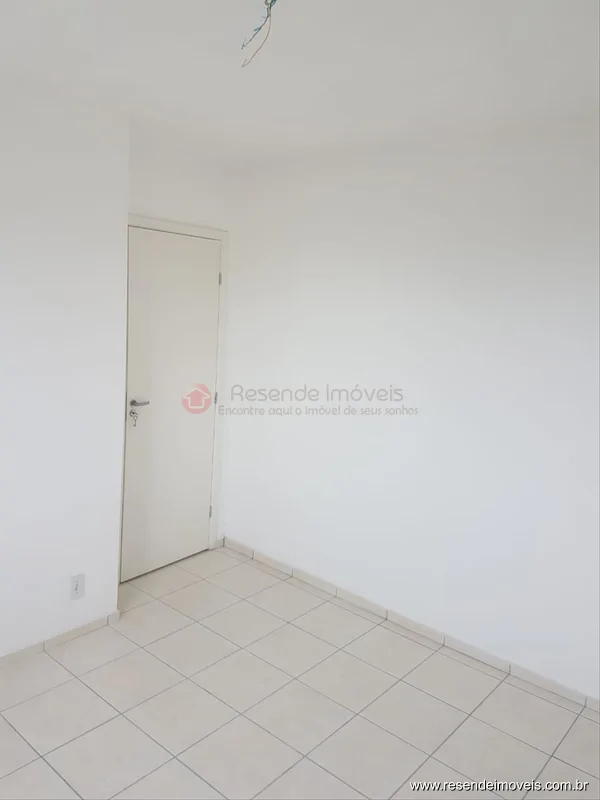 Foto 3 de 15 - Apartamento para venda em Cabral