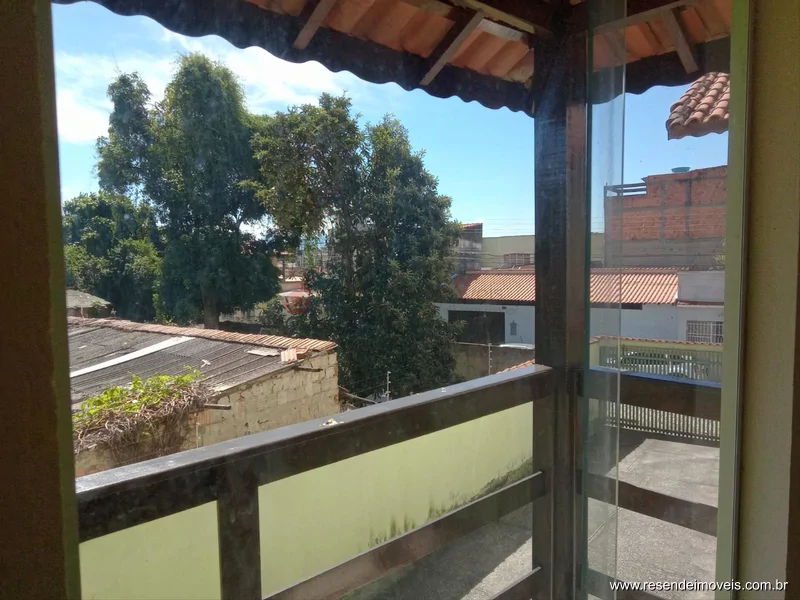 Foto 7 de 11 - Casa para aluguel em Vila Santa Cecília