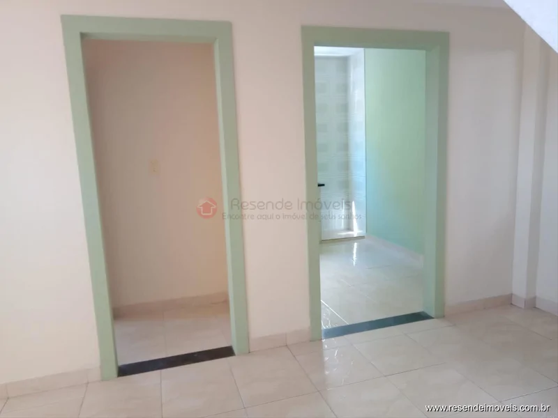 Foto 3 de 11 - Casa para aluguel em Vila Santa Cecília