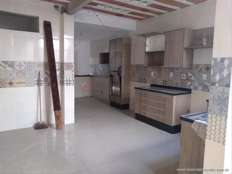 Foto 2 de 18 - Casa para venda em Morada da Montanha