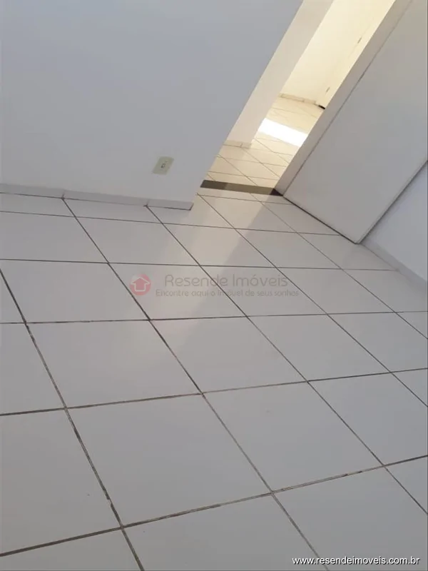 Foto 12 de 21 - Apartamento para venda em Cabral