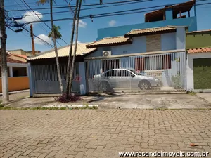 Casa para venda e aluguel em Vila Julieta