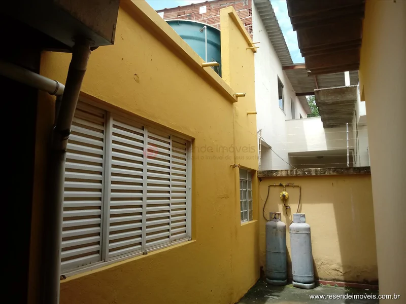 Foto 1 de 19 - Casa para venda em Jardim Tropical