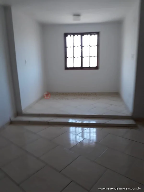 Foto 14 de 23 - Casa para venda em Vila Santa Cecília