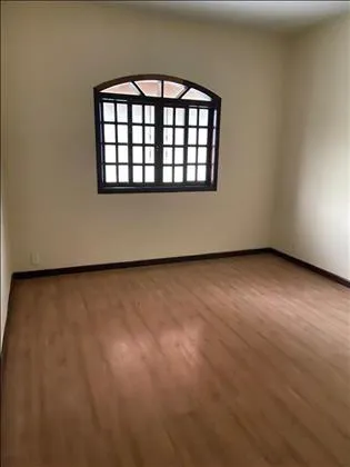 Casa para venda em Montese