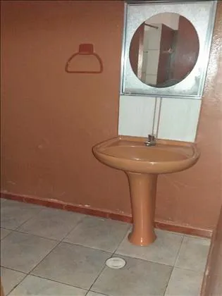 Casa para venda e aluguel em Vila Santa Cecília