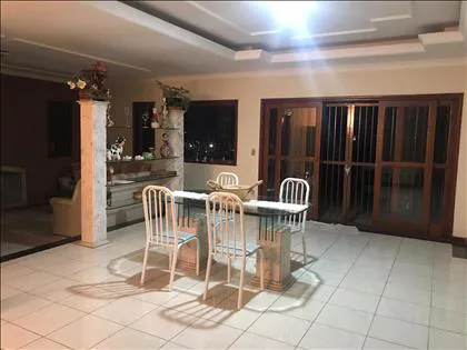 Casa para aluguel em Centro