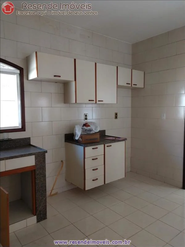 Foto 2 de 19 - Casa para aluguel em Morada da Colina