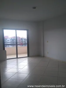 Apartamento para venda e aluguel em Centro