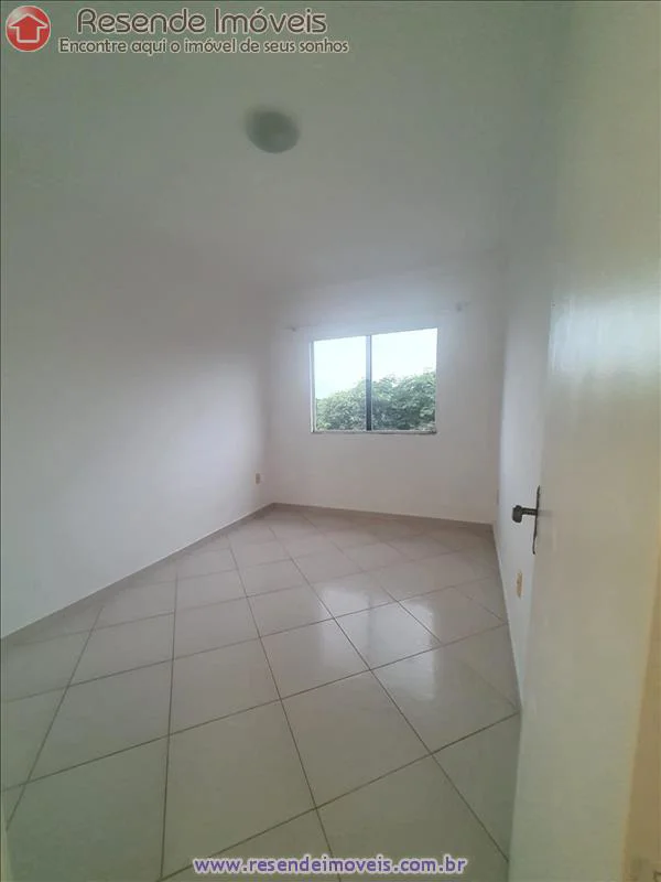 Foto 9 de 15 - Casa para aluguel em Vila Adelaide