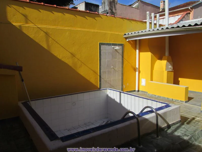 Foto 1 de 13 - Casa para aluguel em Centro