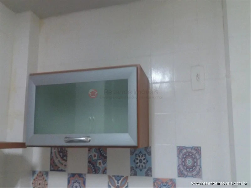 Foto 10 de 14 - Apartamento para venda e aluguel em Comercial