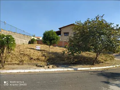 Terreno para venda em Morada da Colina