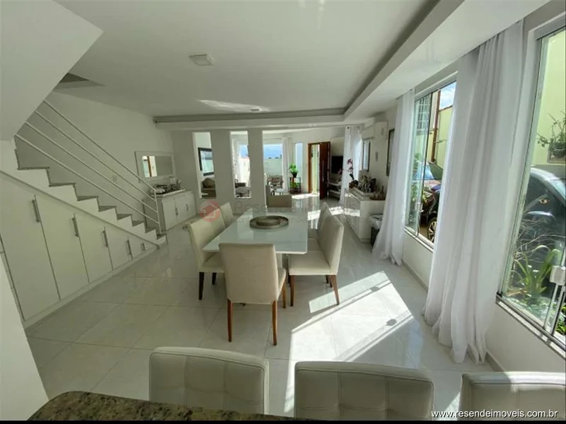 Foto 2 de 14 - Casa para venda em Parque Ipiranga II