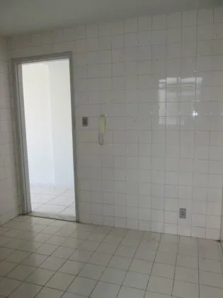 Apartamento para aluguel em Comercial