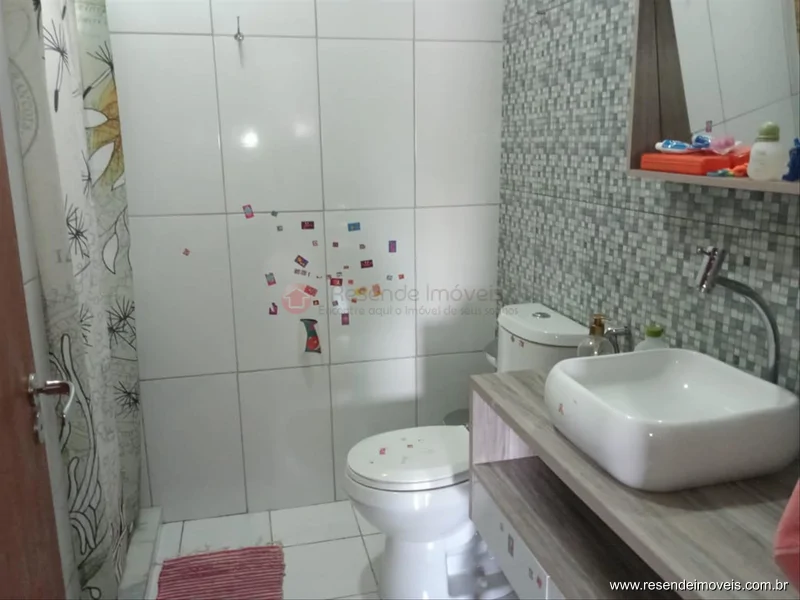 Foto 1 de 38 - Casa para venda em Casa da Lua