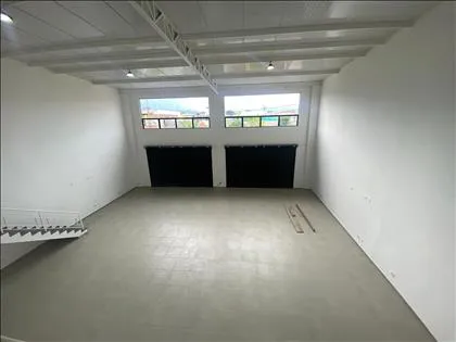 Loja para aluguel em Morada do Contorno